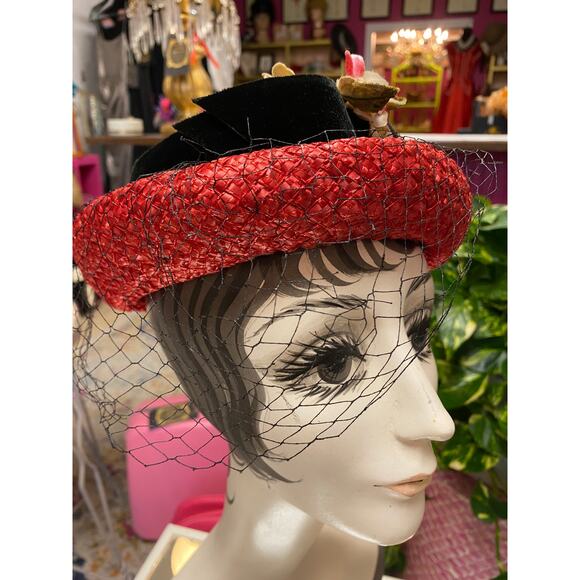 1950s red straw hat with flowers, breton boater, velvet flowers ribbon, easter - Picture 8 of 9